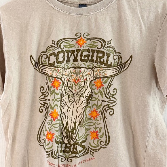 Simply Southern Cowgirl Vibes Graphic T-Shirt M Medium Tan Western Longhorn - Picture 13 of 13